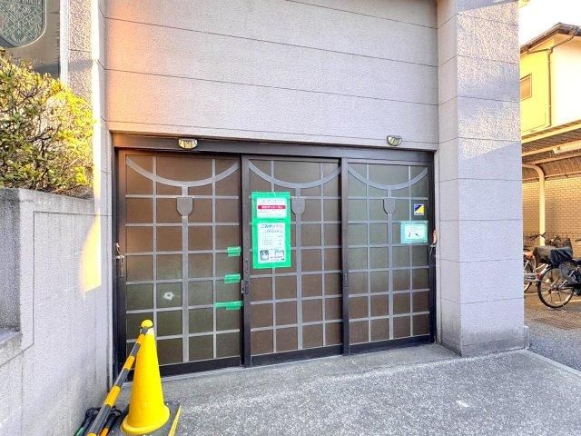 Renovated 2LDK Apartment for Sale in Minami Ward, Saitama - Thumbnail 4