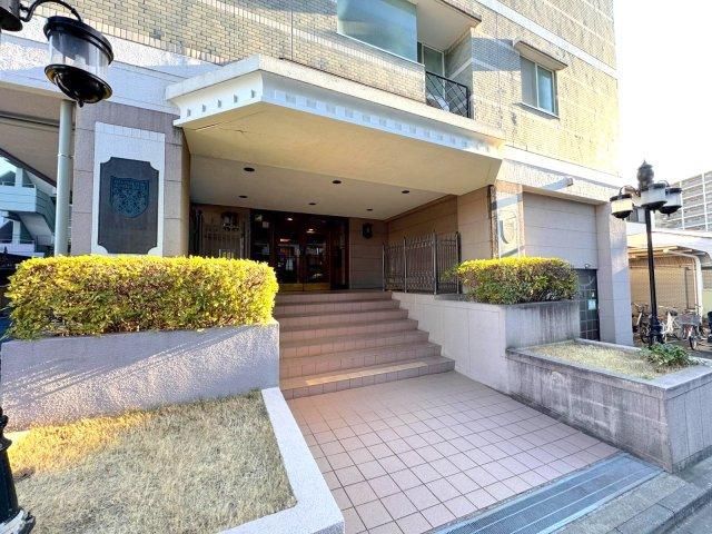 Renovated 2LDK Apartment for Sale in Minami Ward, Saitama - Thumbnail 2
