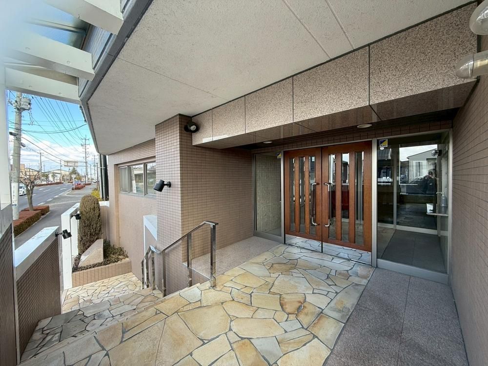 2LDK Apartment for Sale in Koriyama, Fukushima - 50.67m2 - Thumbnail 2