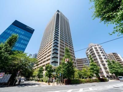 3LDK Apartment for Sale in Chuo-ku, Tokyo - 72.86 sqm - Thumbnail 2