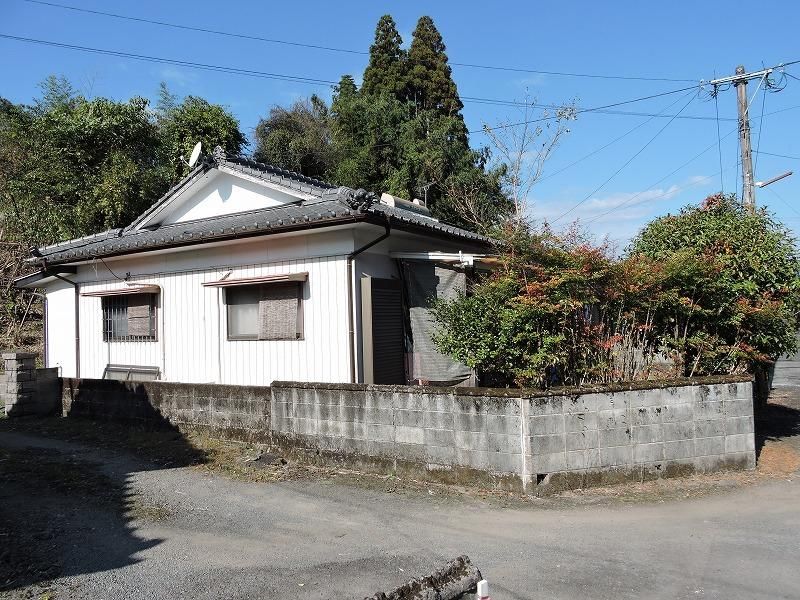4DK Single-Story House for Sale in Kobayashi, Miyazaki - Thumbnail 2