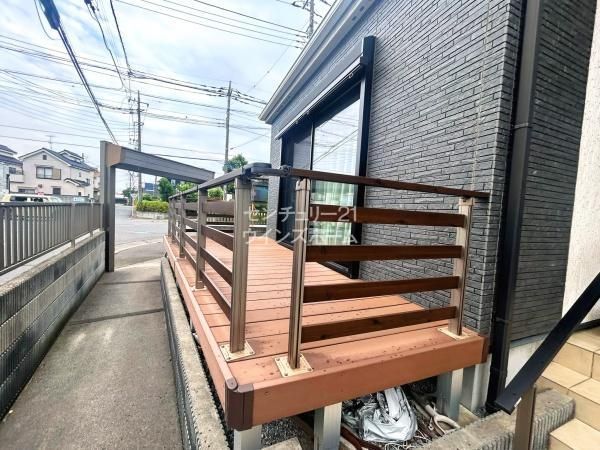 4LDK Custom-Built Home on Corner Lot in Saitama City - Thumbnail 2