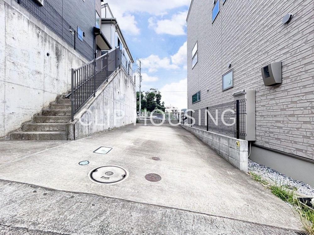 2LDK+S Detached House in Hadano Near Tokaidaigaku-mae Station - Thumbnail 3