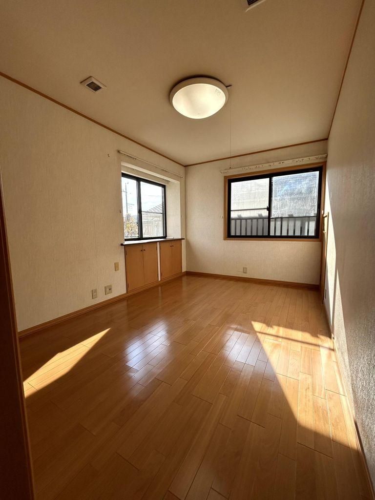 4LDK+S House for Sale in Koganei City, Tokyo - 131.3m2 - Thumbnail 2