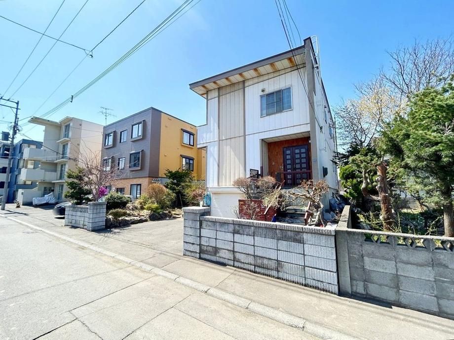Land for Sale in Kita Ward, Sapporo - 323.96 sqm - Thumbnail 2