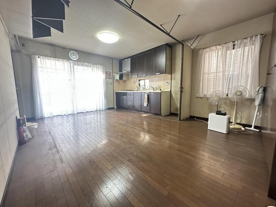5LDK Used House in Hirakata, Osaka - 172.39m2 - Thumbnail 4
