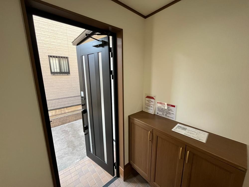 Renovated 3LDK Detached House in Matsudo City - Thumbnail 2