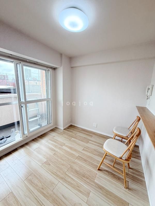 Renovated 2LDK Apartment for Sale in Sapporo Chuo-ku - Thumbnail 4