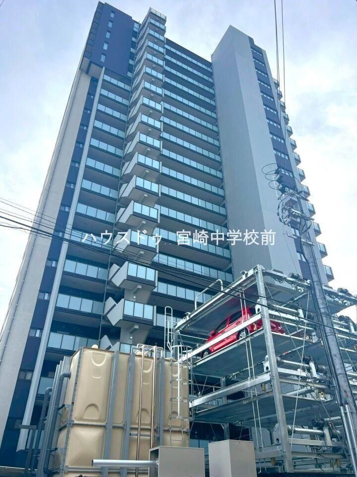 3LDK Apartment for Sale in Miyazaki City, Miyazaki Prefecture - Thumbnail 3