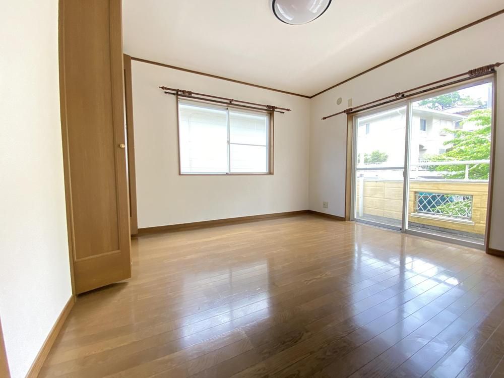South-Facing 3LDK Detached House in Hadano, Kanagawa - Thumbnail 4