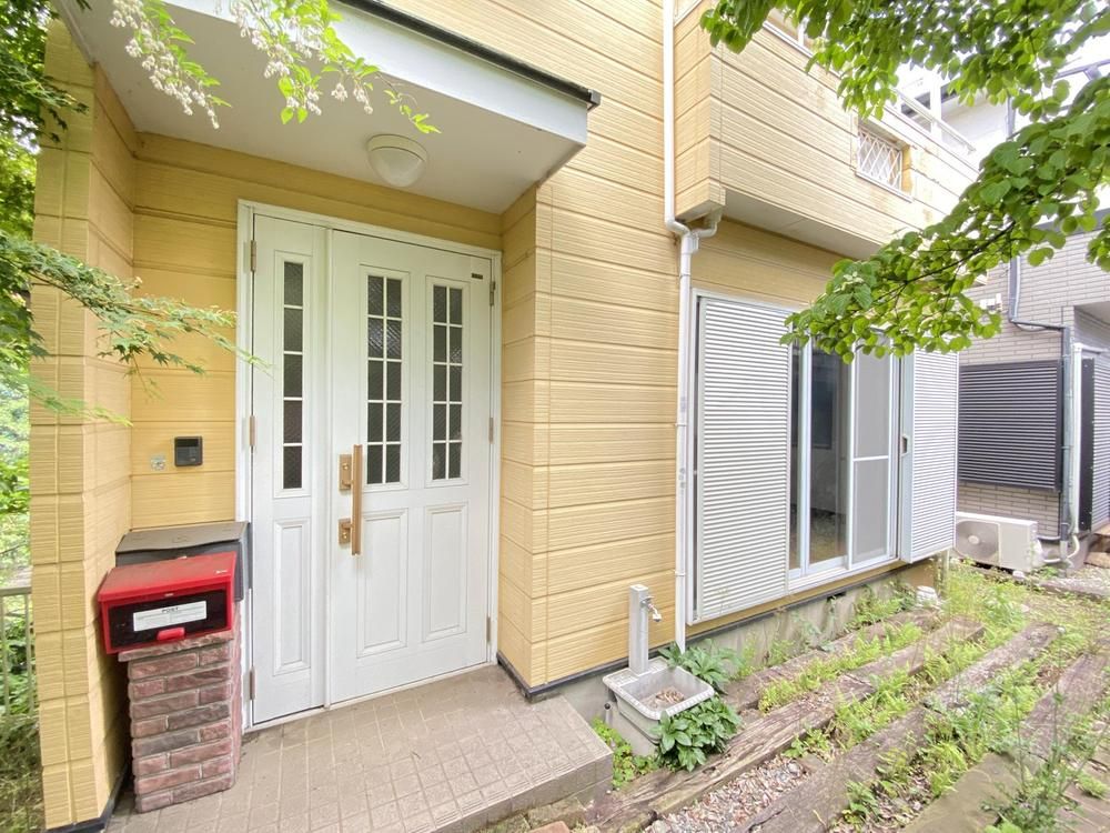 South-Facing 3LDK Detached House in Hadano, Kanagawa - Thumbnail 3