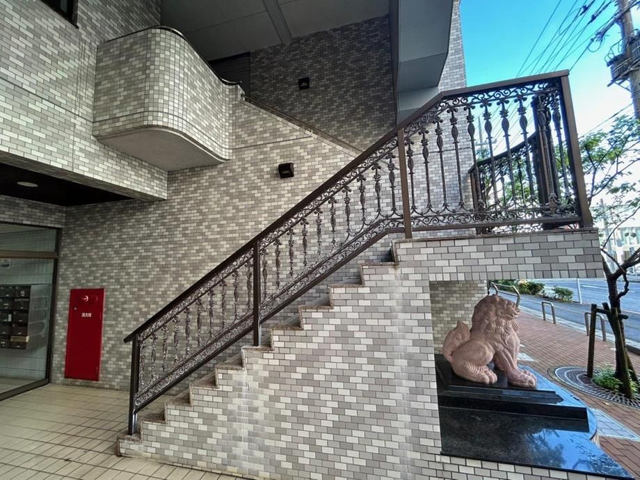 Lions Mansion Tomari No. 8 1LDK Apartment for Sale in Naha, Okinawa - Thumbnail 3