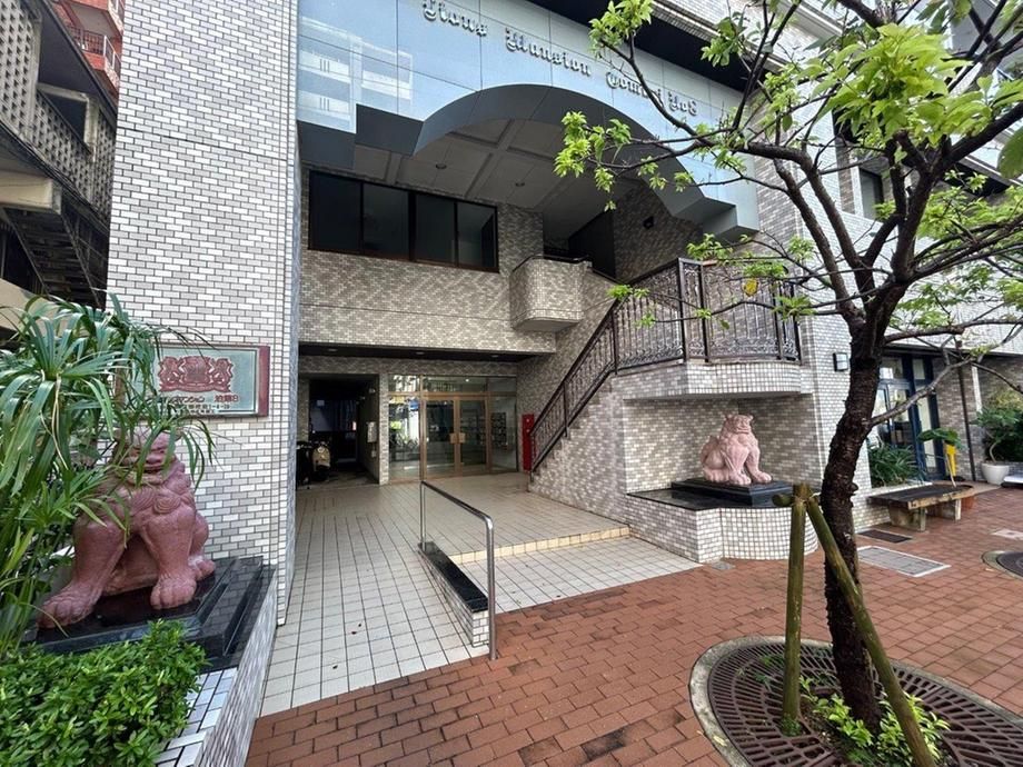 Lions Mansion Tomari No. 8 1LDK Apartment for Sale in Naha, Okinawa - Thumbnail 2