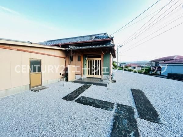 Traditional 5DK House on 930 sqm Land in Miyazaki City - Thumbnail 2