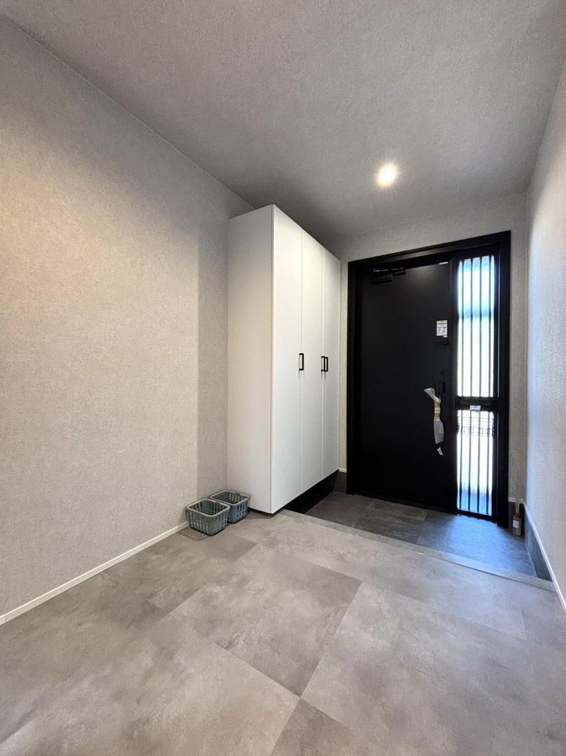Renovated 4LDK House for Sale in Ebetsu, Hokkaido - Thumbnail 2