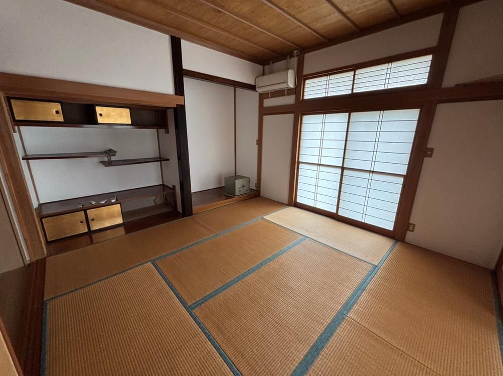 5LDK House in Joetsu City with Large Garden and Parking - Thumbnail 3