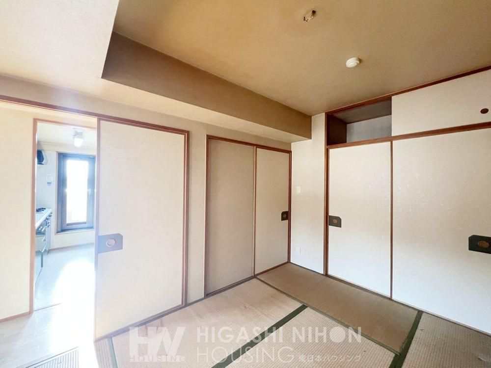 3LDK Apartment for Sale in Takatsu Ward, Kawasaki - 76.42m² - Thumbnail 2