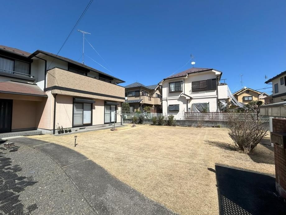 4LDK+S Detached House with Large Garden in Hachioji, Tokyo - Thumbnail 3