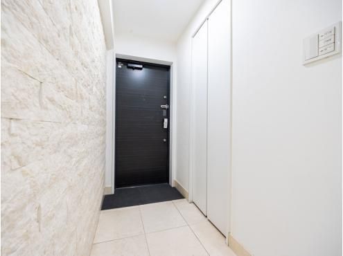 2LDK Apartment for Sale in Chuo-ku, Tokyo – 52.28 m² - Thumbnail 4