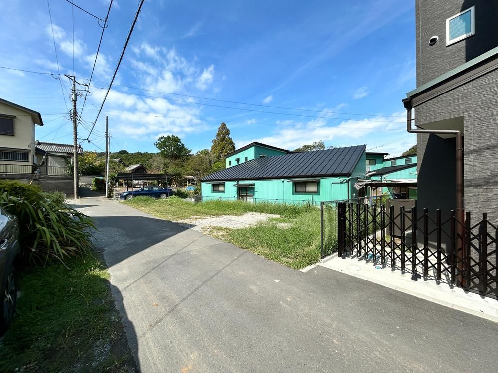 136.74m2 Land Plot for Sale in Hayama, Kanagawa - Thumbnail 2