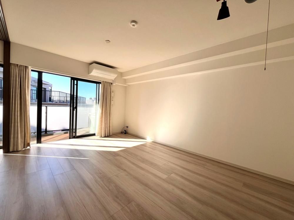2LDK Apartment for Sale in Miyamaedaira, Kawasaki, Kanagawa - Thumbnail 4