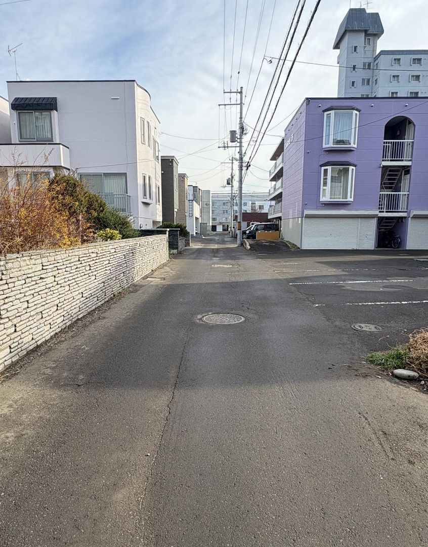 Land for Sale in Minami-ku, Sapporo - 241.89 sqm Near Subway - Thumbnail 4