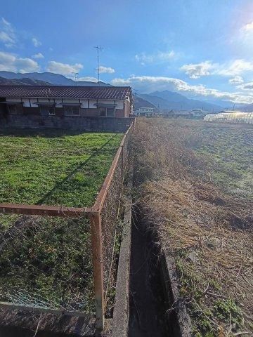 413 sqm Land for Sale in Saijo, Ehime Near Station - Thumbnail 4