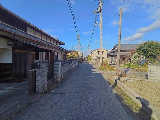 413 sqm Land for Sale in Saijo, Ehime Near Station - Thumbnail 2