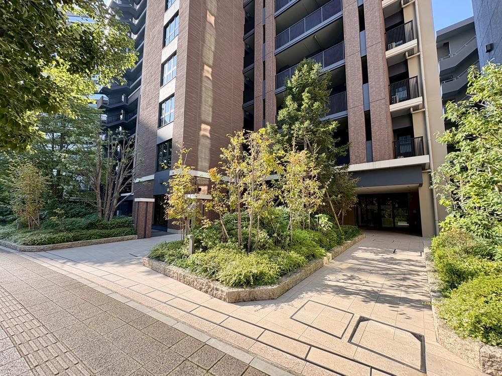 3LDK Apartment for Sale in Saitama Shintoshin, 70m² - Thumbnail 4