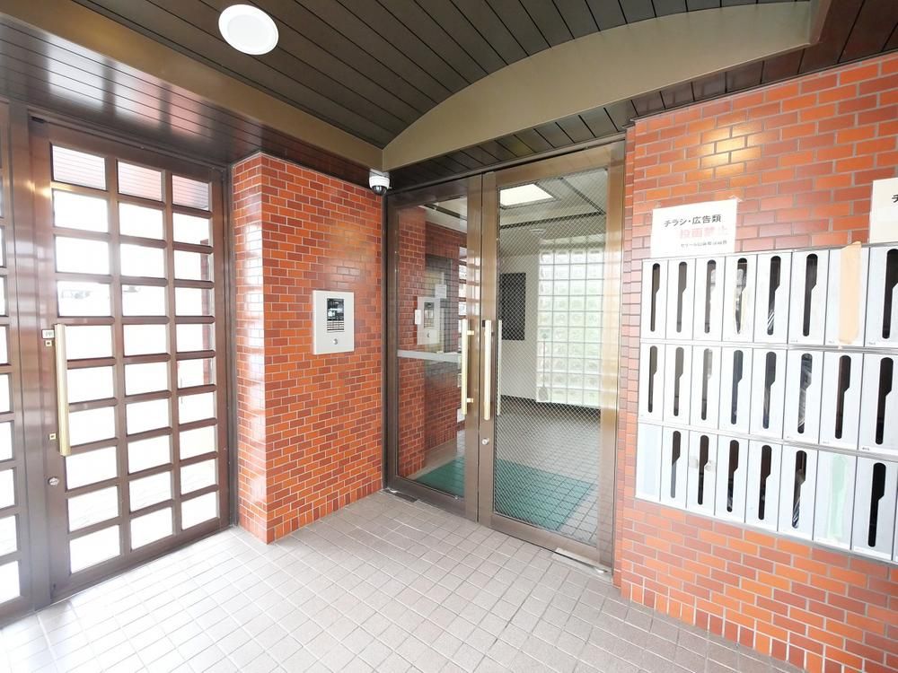 Renovated 2LDK Apartment for Sale in Chuo Ward, Sapporo - Thumbnail 3