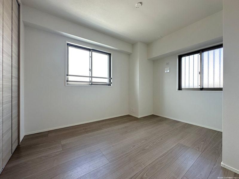 Modern 3LDK Apartment in Kumamoto City - 70.49m2 - Thumbnail 4
