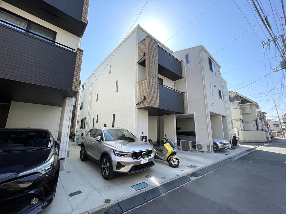 2LDK+2S House for Sale in Urawa Ward, Saitama - 86.78m2 - Thumbnail 2