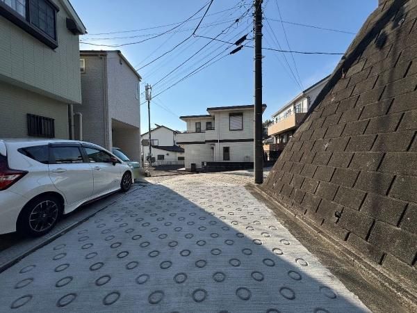 Land for Sale in Yokohama Minami Ward, 71.93 sqm Corner Lot - Thumbnail 4