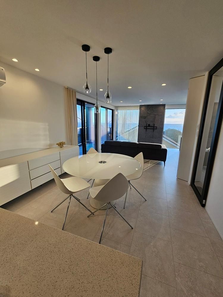Newly Built 3-Story Home with Ocean and Mt. Fuji Views in Hayama - Thumbnail 4