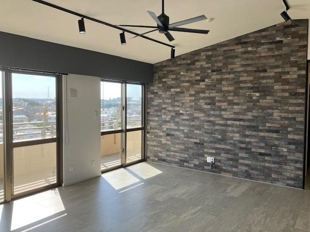 2LDK Apartment for Sale Near Akamine Station, Naha - Thumbnail 3