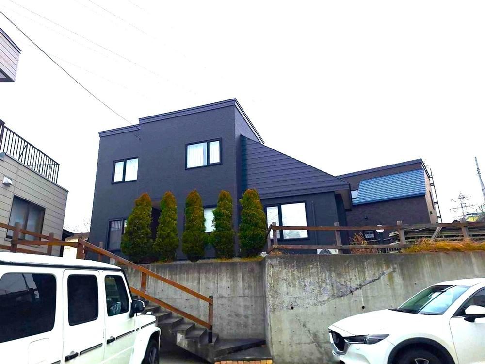 5LDK House in Quiet Kiyota, Sapporo with Large Land - Thumbnail 2