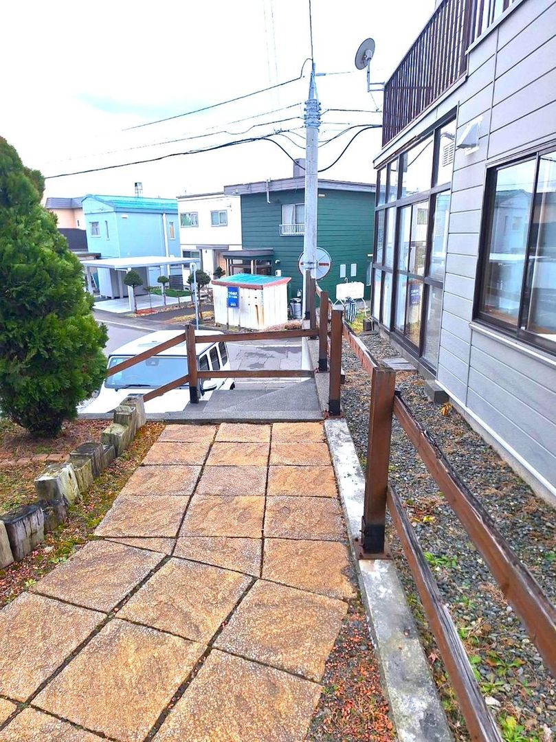 5LDK House in Quiet Kiyota, Sapporo with Large Land - Thumbnail 4