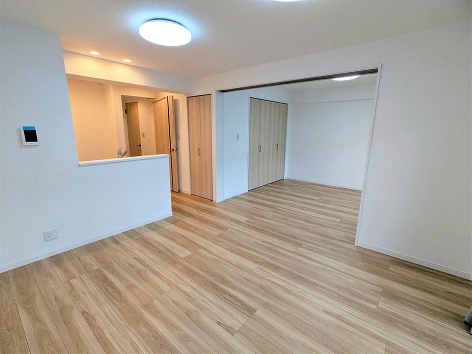 Renovated 3LDK Apartment in Funabashi for Sale - Thumbnail 3