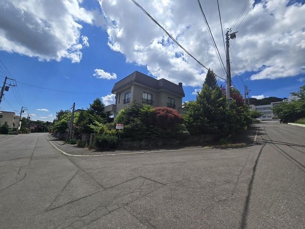 Land for Sale in Asahigaoka, Chuo Ward, Sapporo – 668 sqm - Thumbnail 3