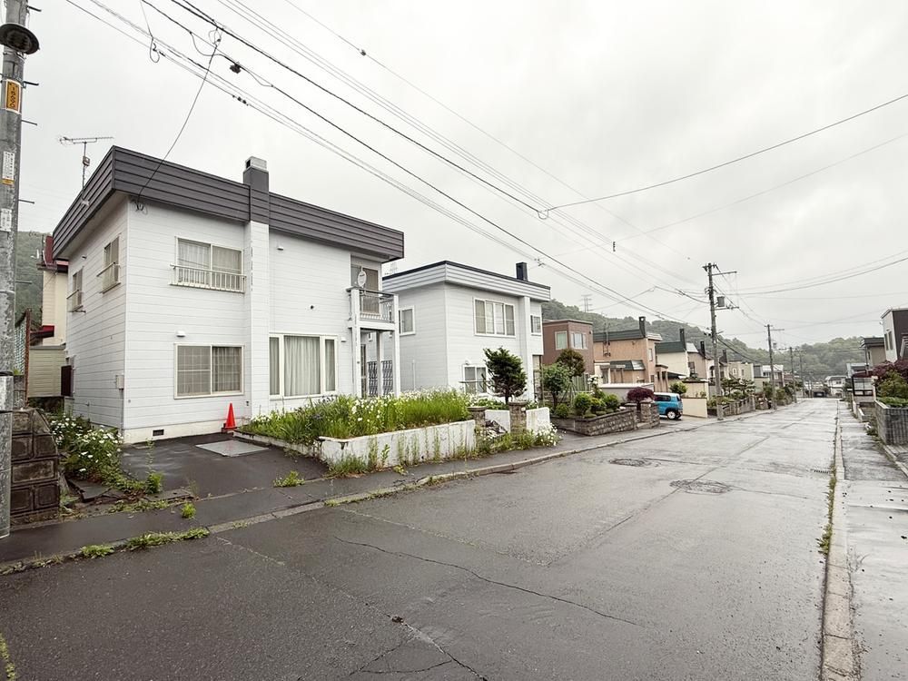 Land for Sale in Nishi Ward, Sapporo - 177m2 - Thumbnail 2