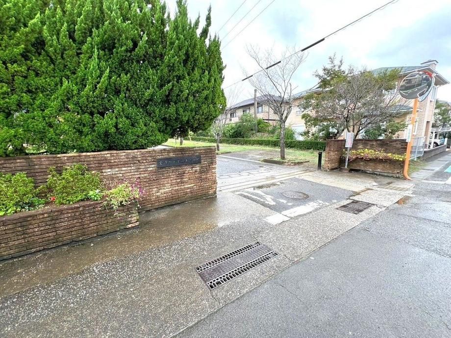 Modern 3LDK House for Sale in Miyazaki City, Miyazaki Prefecture - Thumbnail 2