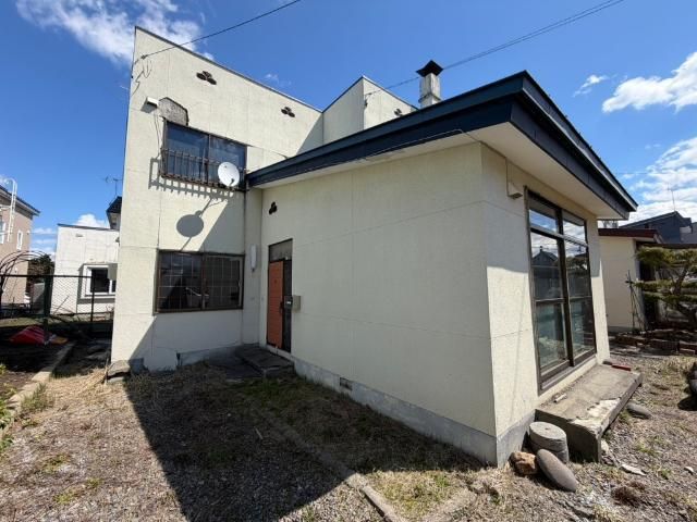 4LDK Renovation-Ready House in Asahikawa, Hokkaido - Thumbnail 2
