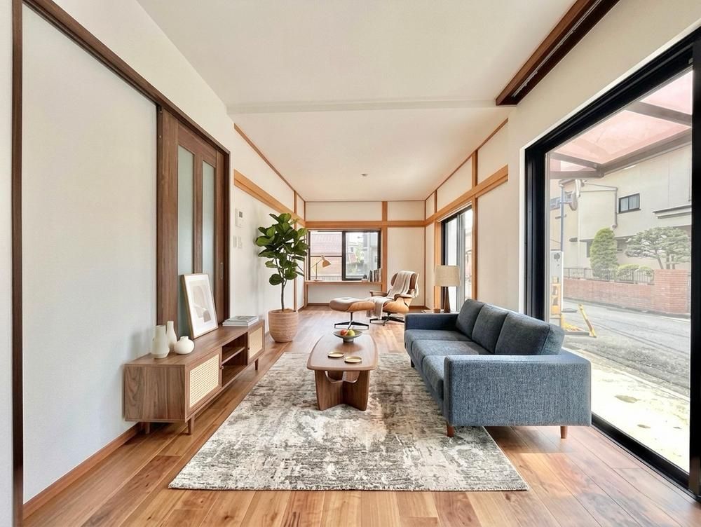 Renovated 2LDK House on Corner Lot in Fuchu, Tokyo - Thumbnail 3