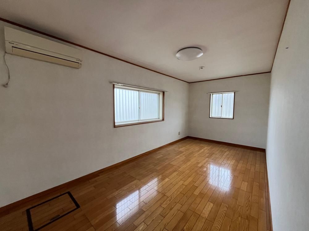 5DK House for Sale in Koga, Ibaraki - 118m2 - Thumbnail 3
