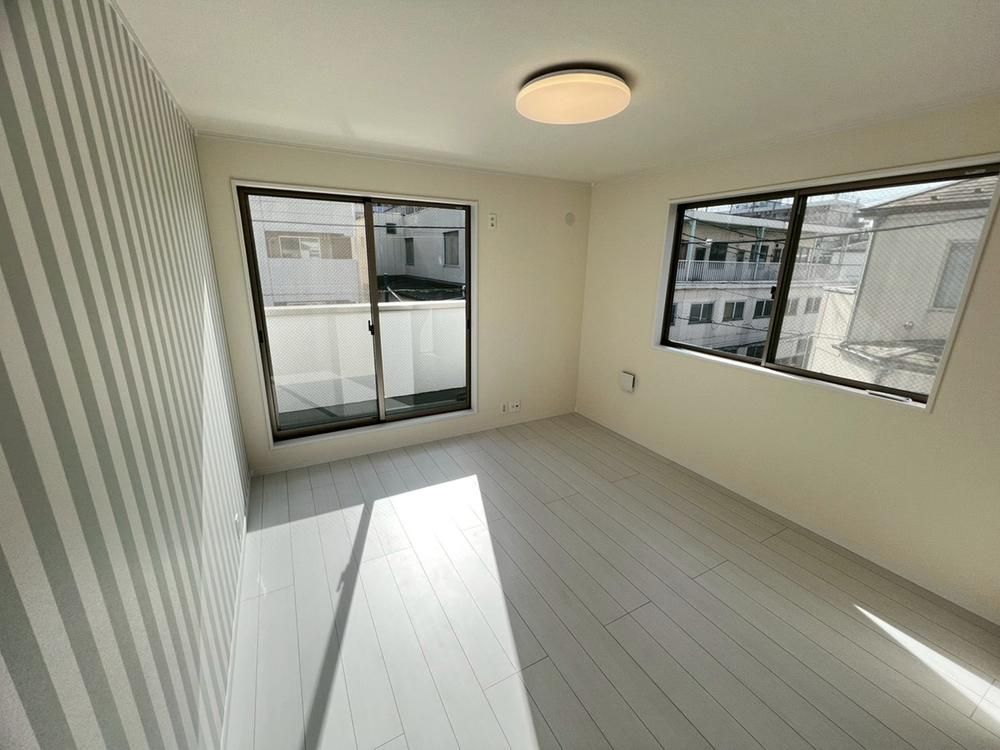 Renovated 4LDK Corner House in Katsushika, Tokyo - Thumbnail 4