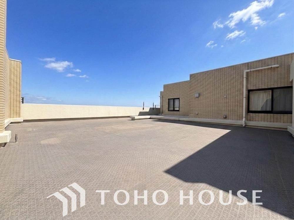 4LDK Apartment for Sale in Kashiwa, Chiba - 104 sqm - Thumbnail 2