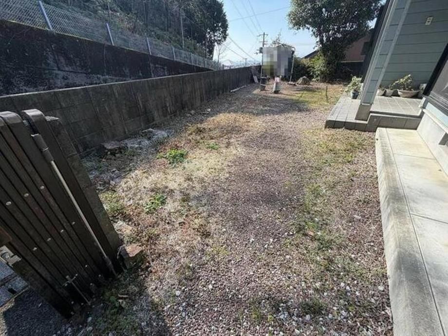 5DK Detached House for Sale in Kōnan City, Kōchi Prefecture - Thumbnail 2