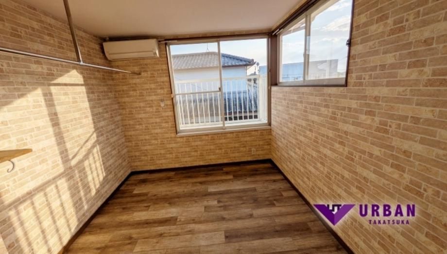 2LDK Partially Renovated House in Miyazaki City, 212m² Land - Thumbnail 3