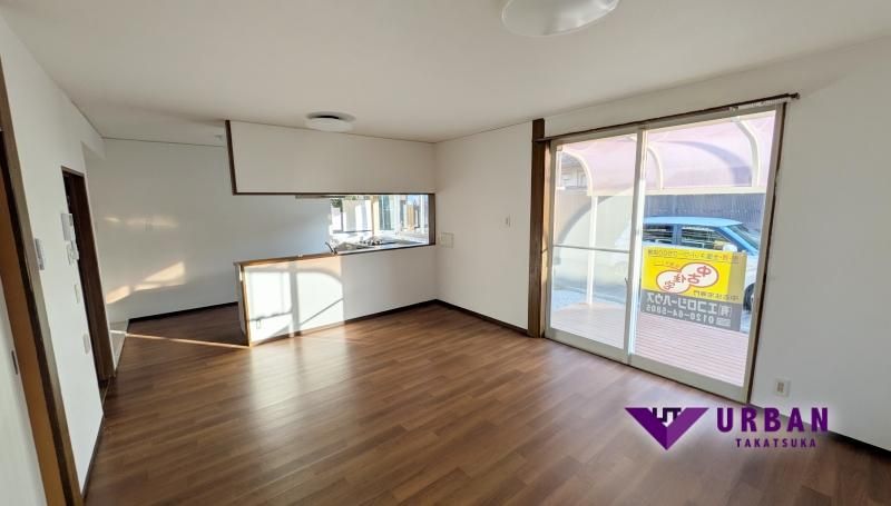 2LDK Partially Renovated House in Miyazaki City, 212m² Land - Thumbnail 4