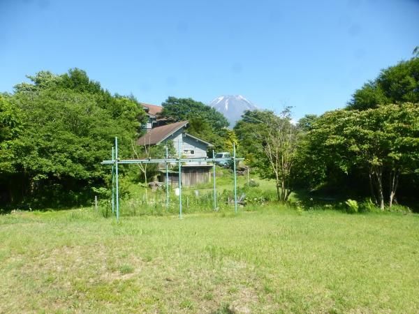3LDK House with Mount Fuji Views on 4270m² Land in Fujikawaguchiko - Thumbnail 2